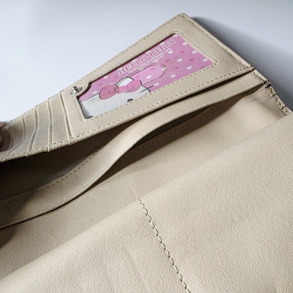 Vintage Sanrio Hello Kitty 30th Anniversary Limited Edition Long  Leather Wallet - Picture 15 of 16